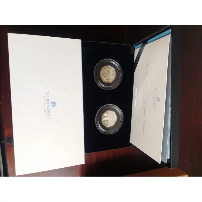 The Platinum Jubilee of Her Majesty The Queen 2022 UK 50p Silver Proof Coin 