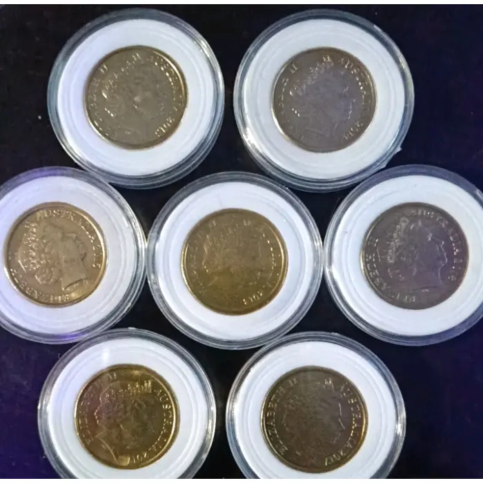 🎉🎉colored 2 coins 2012 ,2014,2015,2017,2018🎊🎊AUNC VERY NICE COINS TO HAVE