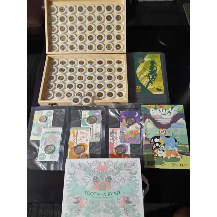 Full set of UNC COLOURED AUSTRALIAN$2 COINS $2 