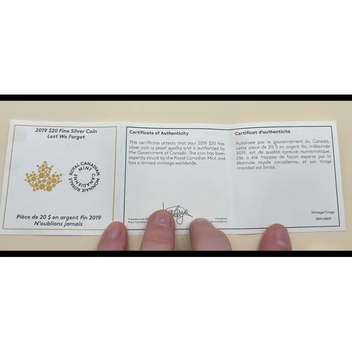 2019 LEST WE FORGET 1oz  SILVER PROOF $20 MURANO GLASS POPPY