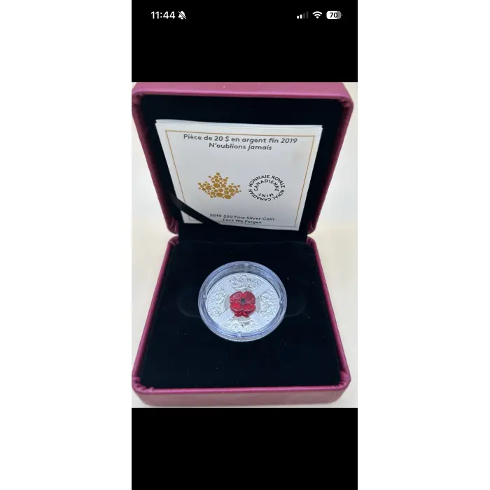 2019 LEST WE FORGET 1oz  SILVER PROOF $20 MURANO GLASS POPPY