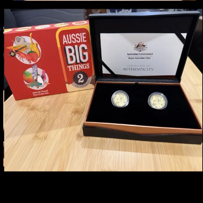 Aussie Big Things 2 Proof Coins 2025 Box Set Australia $1 One Dollar Strawberry
