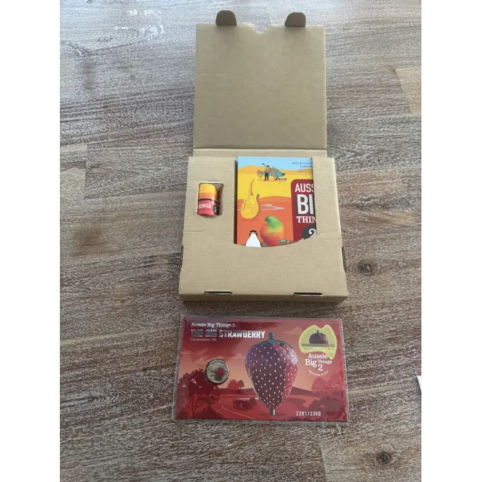 2025 THE BIG STRAWBERRY PNC +AUSSIE BIG THINGS 2 - 12 COIN FOLDER SET