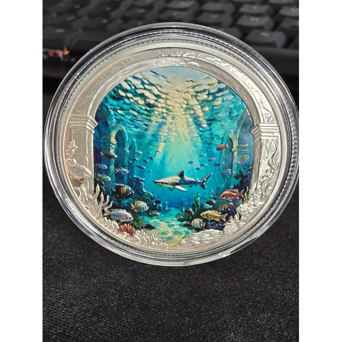 1oz silver plated colourised Copper round - shark