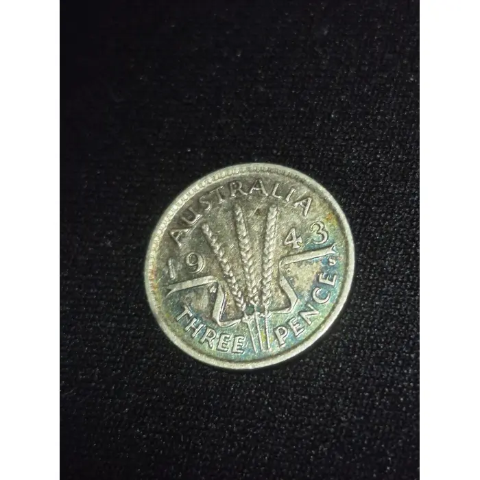 TONED 1943 Australian Silver Three Pence – San Francisco Mint ("S" Mintmark)