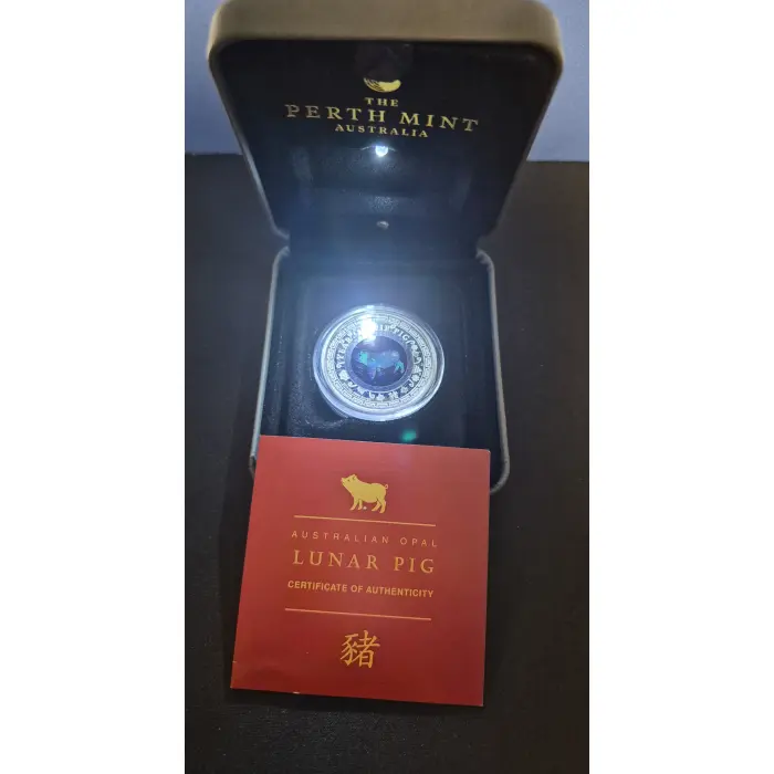 2019 Australian Opal Lunar Pig 🐖 