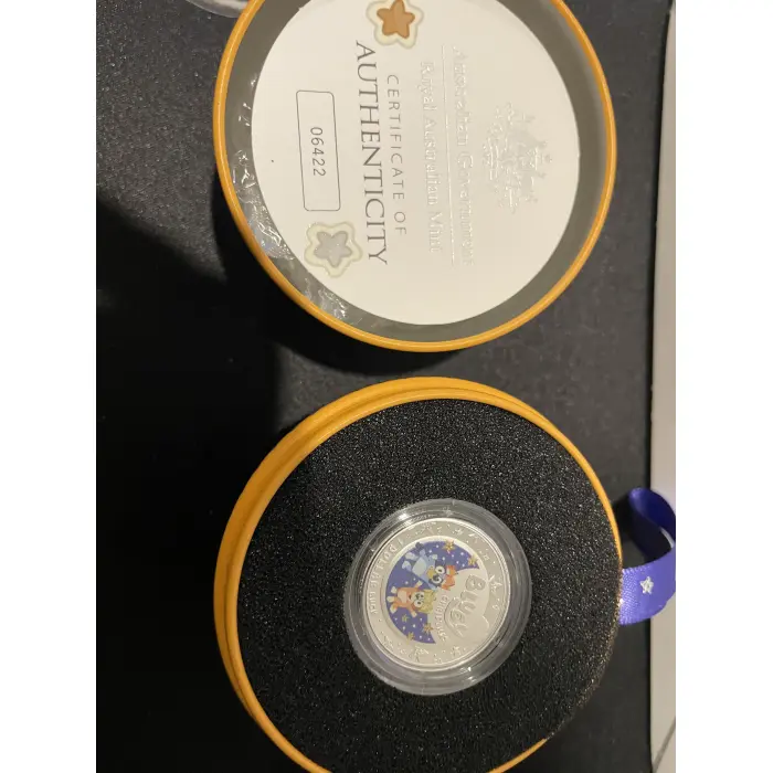 2025 bluey Christmas 1silver $1 proof Coin in display bauble coloured tin 