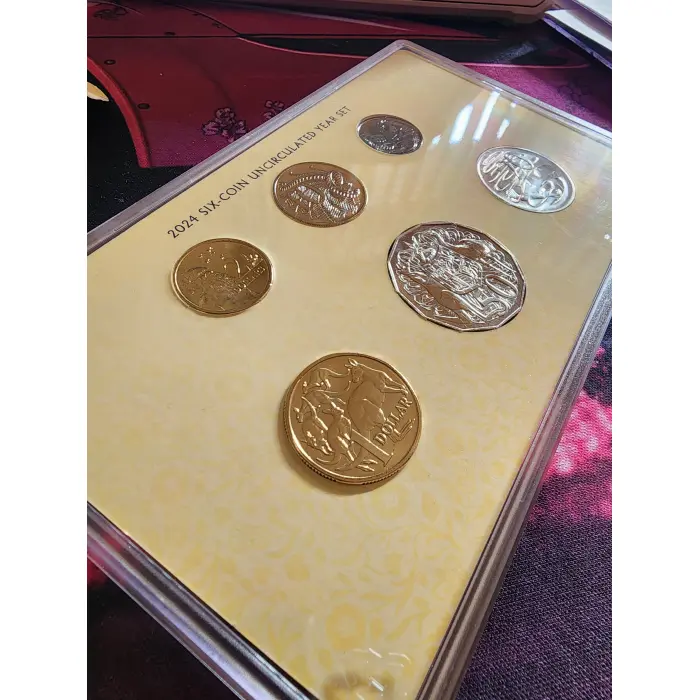 CHANGE OF MONARCH 2024 UNC