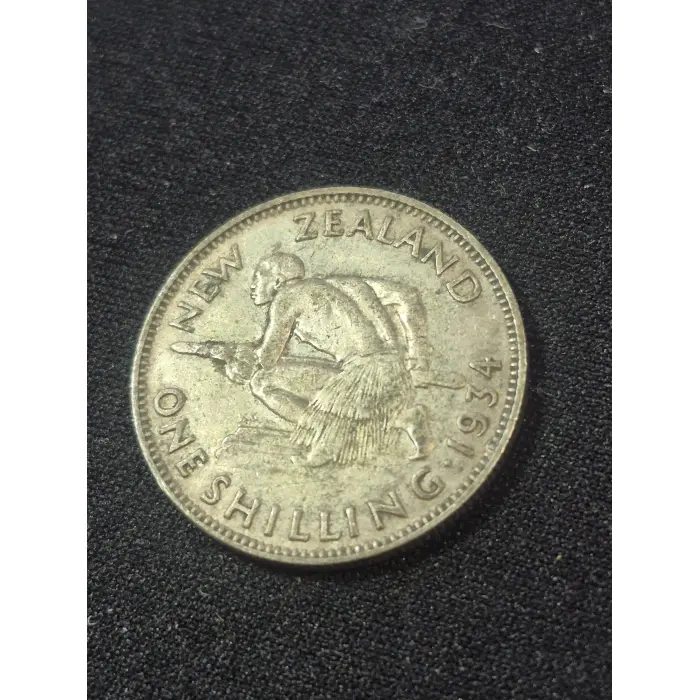 1934 New Zealand Silver One Shilling Coin (King George V)