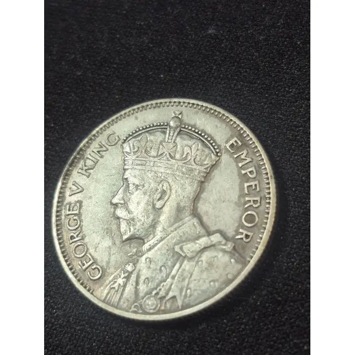 1934 New Zealand Silver One Shilling Coin (King George V) TONED