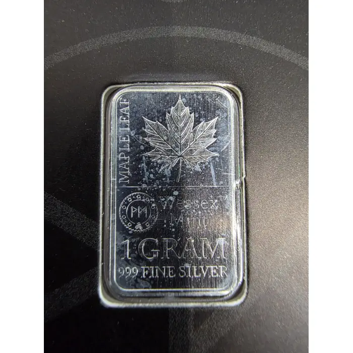 1g 999 silver - milk spotting and fingerprint present