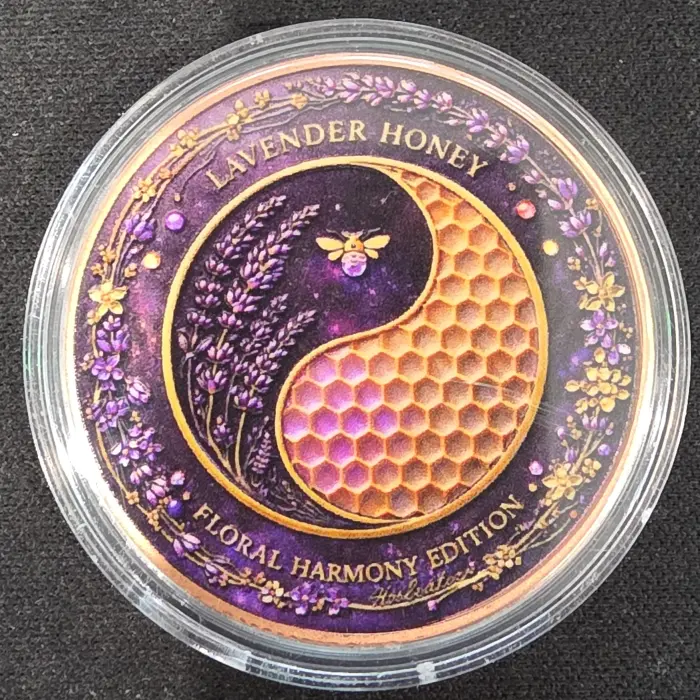 1oz 999 copper colorised round "Lavender Honeybee"
