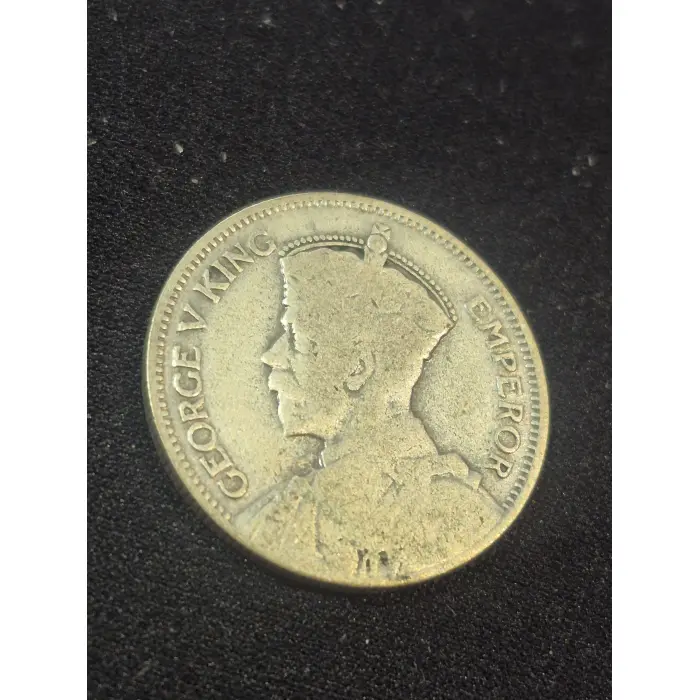 1933 New Zealand Silver One Shilling Coin – First Year of Issue (King George V)