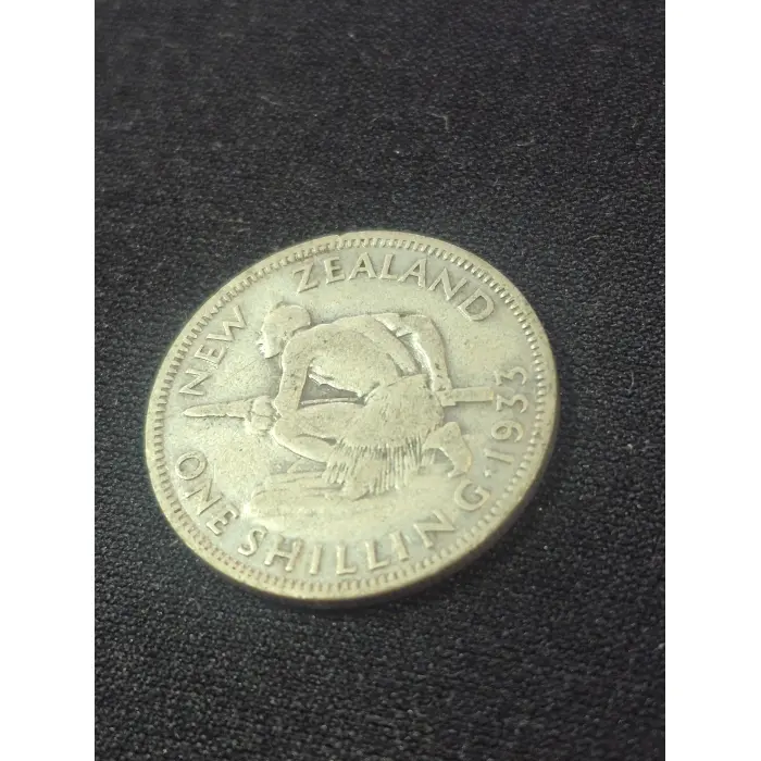 1933 New Zealand Silver One Shilling Coin – First Year of Issue (King George V)