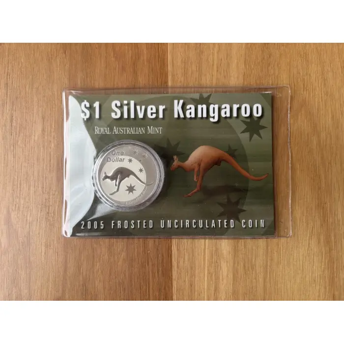 2005 $1 Kangaroo Coin in Silver - In  plastic sleeve and cardboard display