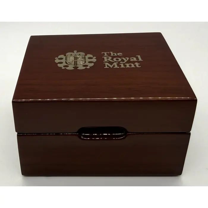 2015 Great Britain Royal Mint 1/4 gold sovereign. 3,000 mintage- only one in Oz!