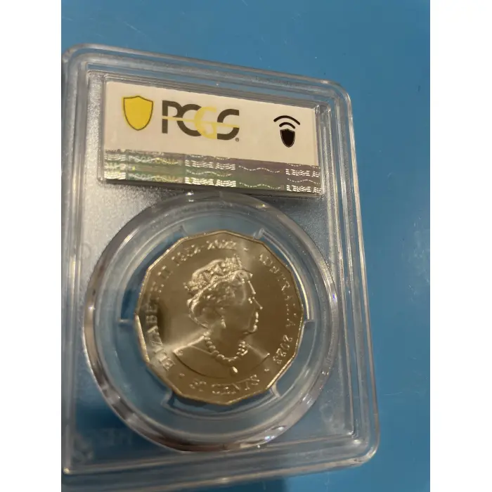 Australian mint celebrating Christmas, which is stunning coin