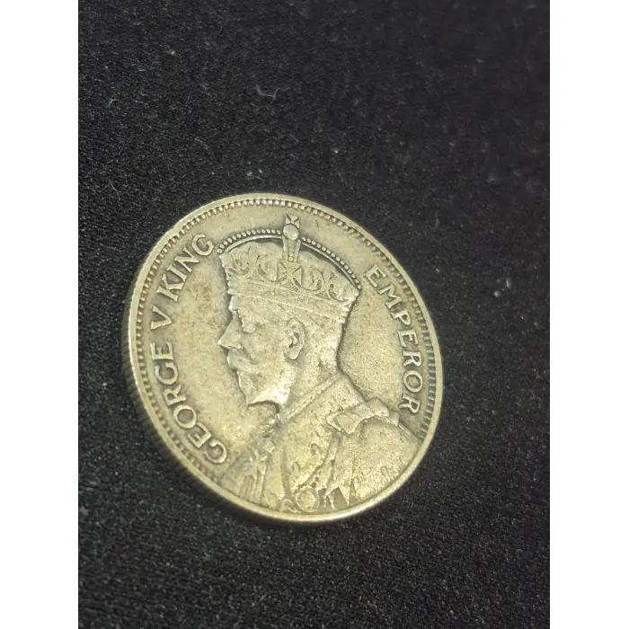 1934 New Zealand Silver One Shilling Coin (King George V)
