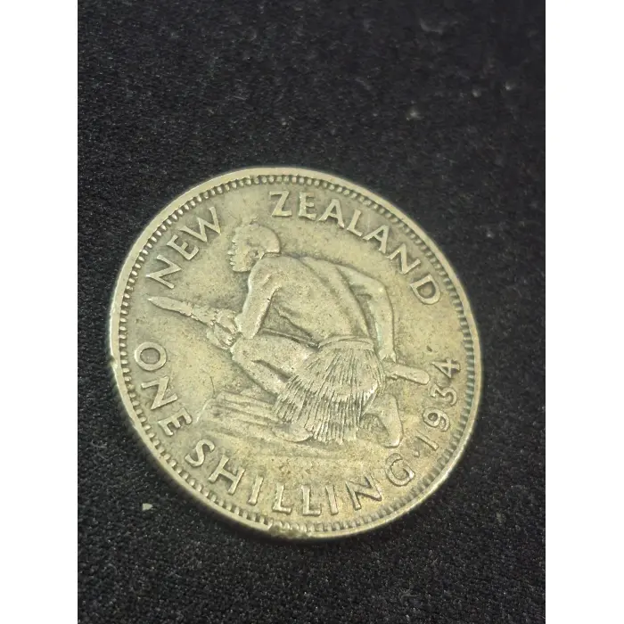 1934 New Zealand Silver One Shilling Coin (King George V)