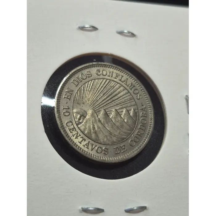 1939 Nicaragua 10 Centavos de Córdoba Silver Coin