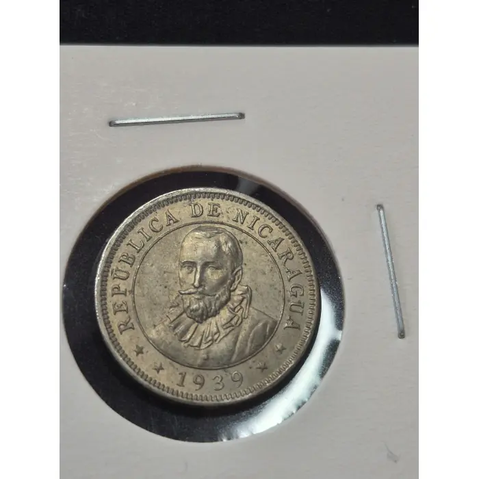 1939 Nicaragua 10 Centavos de Córdoba Silver Coin
