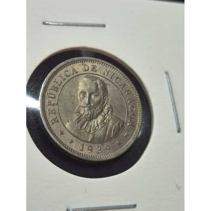 1939 Nicaragua 10 Centavos de Córdoba Silver Coin