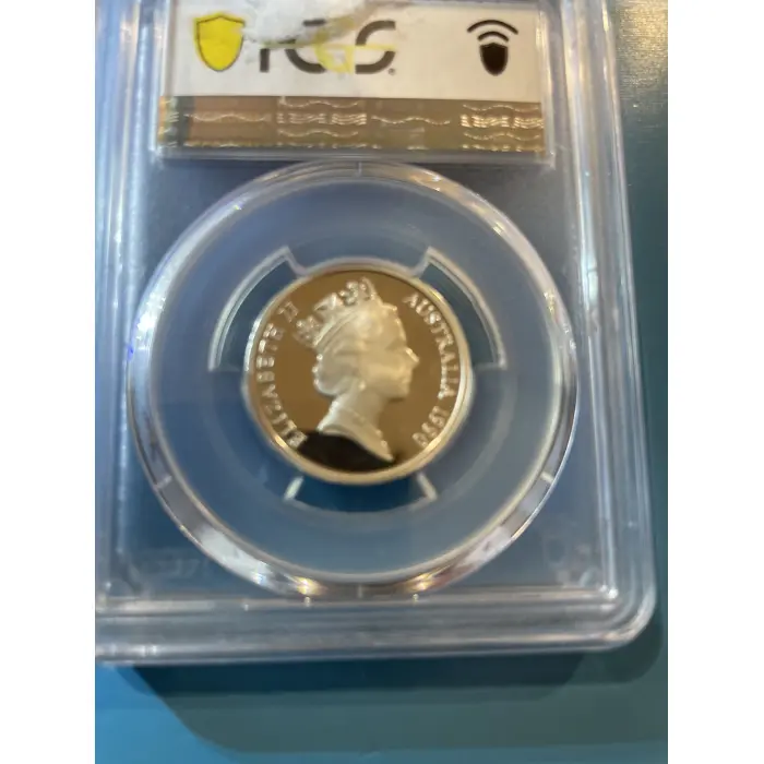 1990 silver one dollar aboriginal art this beautiful coin 