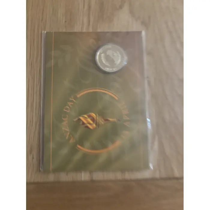 AUSTRALIAN: 2017 & 2021 & 2025 $1 ANZAC DAY LEST WE FORGET APRIL 25 COIN ON CARD