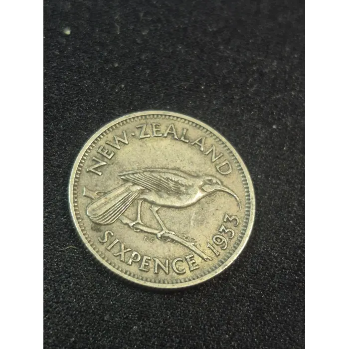 1933 New Zealand Sixpence Silver Coin – Key First Year of Issue
