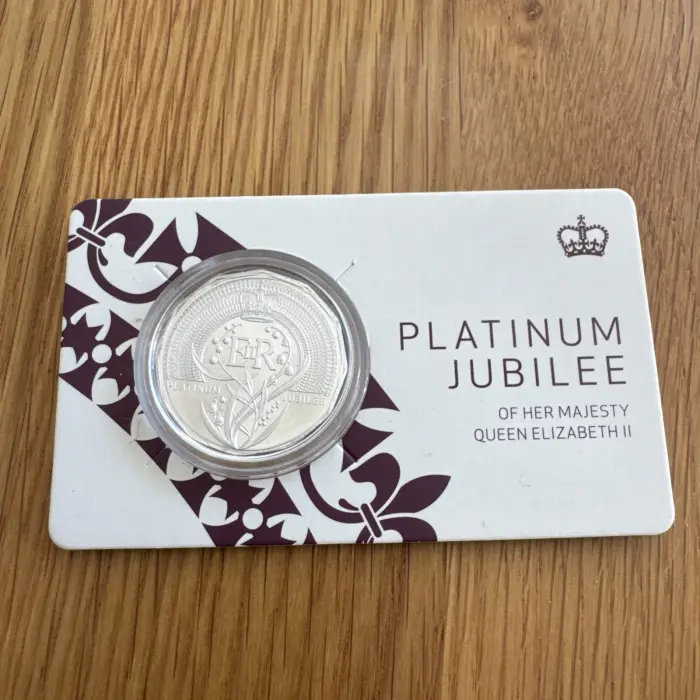 2022 PLATINUM JUBILEE OF HER MAJESTY QUEEN ELIZABETH II 50c UNC COIN CARD RAM