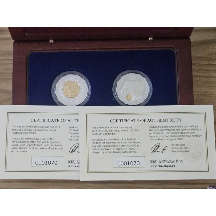 2011 Australian 50 Cent Two-Coin Set – Royal Australian Mint