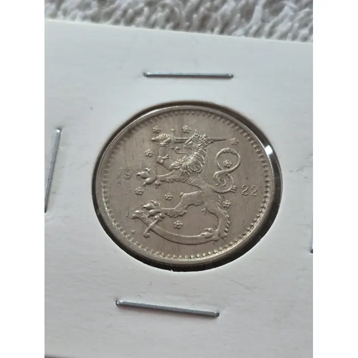 1922 Finland 1 Markka Coin AUNC