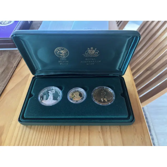 2001 Sir Donald Bradman - 3 piece commemorative set - gold, silver and al-zn