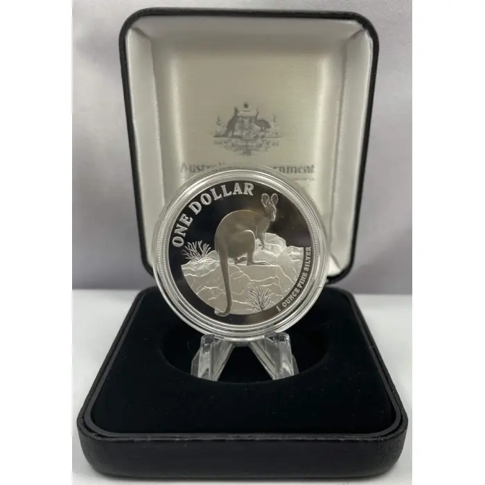 2010 Kangaroo Series $1 1oz Silver Proof Coin