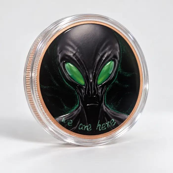 2026 Alien UFO Glow in the Dark 5 Oz .999 Copper Colourised Round In Capsule