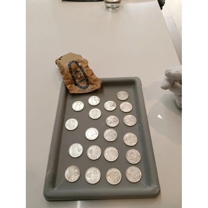 1959 Australian Florin Uncirculated from CBA roll (see photos) in2x2's