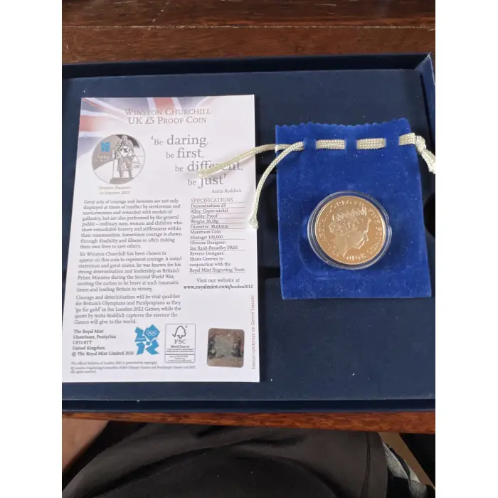 Winston Churchhill UK 5 pound proof coin
