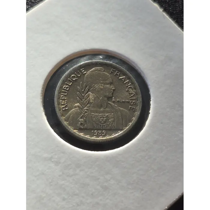 1939 French Indochina 10 Cents Coin
