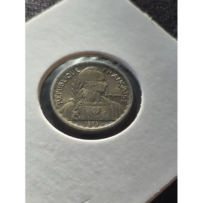 1939 French Indochina 10 Cents Coin