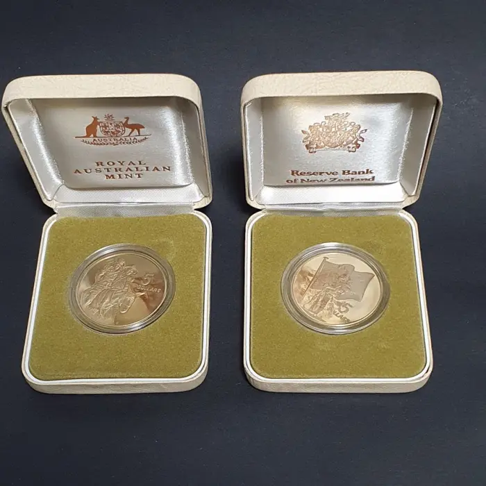 1990 ANZAC 75th Anniversary Australia New Zealand $5 2 Coin Proof Sets