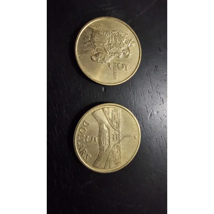 Australian Commemorative $5 Coin Lot (3 Coins) – 1988 Parliament & 1990 ANZAC (C