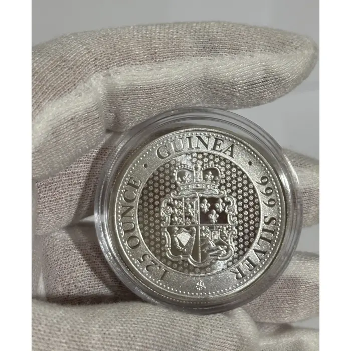 ROYAL U.K. MINT 2019 St Helena Guinea 1.25oz .999 Silver Bullion Coin in capsule